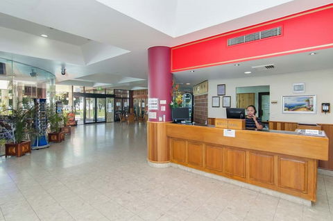 Acacia Court Hotel - QLD Tourism 4
