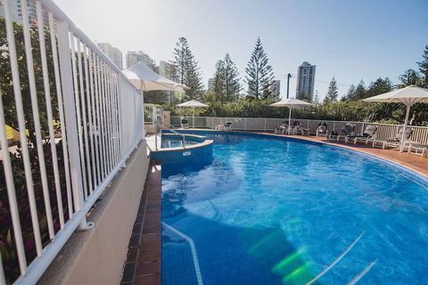 Xanadu Main Beach Resort - Queensland Tourism 5