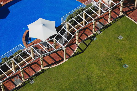 Xanadu Main Beach Resort - Queensland Tourism 2