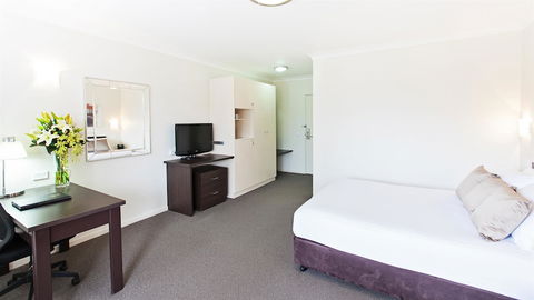 Ibis Styles Canberra Tall Trees - Queensland Tourism 6