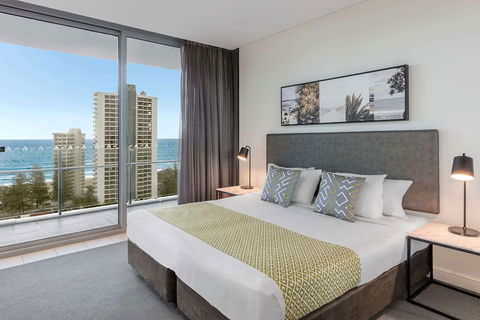 Wyndham Surfers Paradise - Queensland Tourism 6