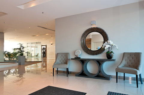 Grand Apartments - QLD Tourism 6