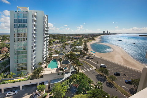 Grand Apartments - QLD Tourism 1