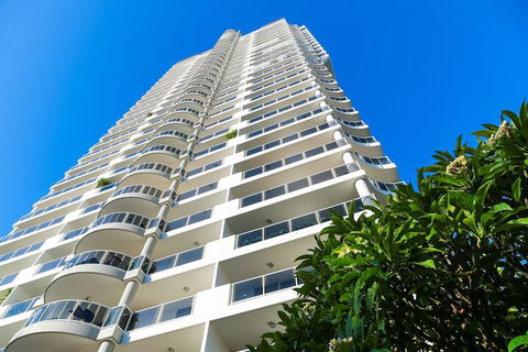 Oscar On Main Resort - Queensland Tourism 3