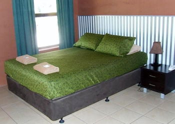 Territory Manor Motel & Caravan Park - QLD Tourism 2