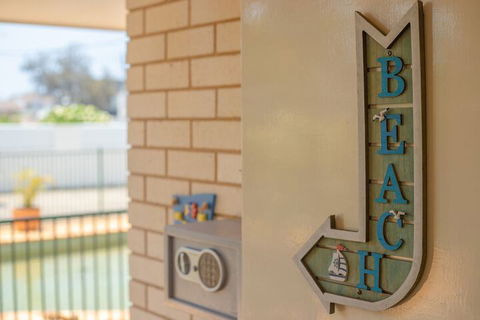 Santa Fe Motel & Holiday Units - QLD Tourism 1