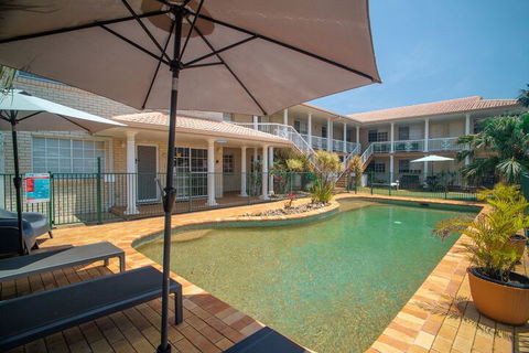 Santa Fe Motel & Holiday Units - QLD Tourism 3