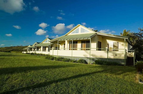 Fraser Island Beach Houses - Queensland Tourism 1