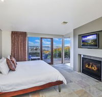 Hearns Beachside Villa 4 - QLD Tourism