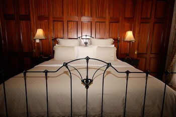 Carlyle House B & B - Queensland Tourism 4