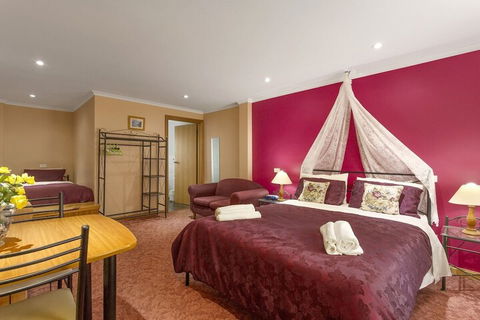 North East Rest Awhile Bed & Breakfast - QLD Tourism 3