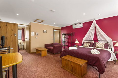 North East Rest Awhile Bed & Breakfast - QLD Tourism 2