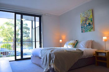 Mansfield Apartments - QLD Tourism 5