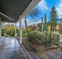 Treasured Memories Cottage - Queensland Tourism