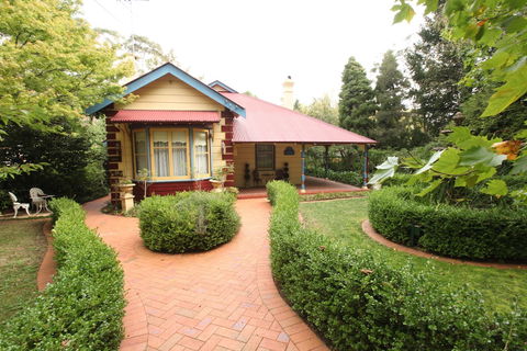Varenna - QLD Tourism 0
