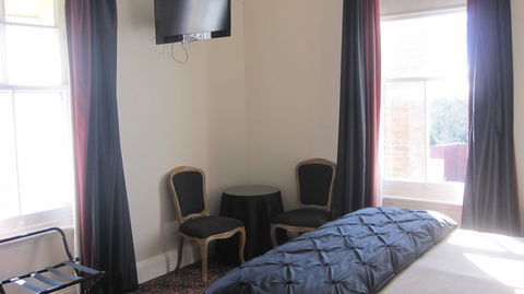 Alexandra Hotel - QLD Tourism 4