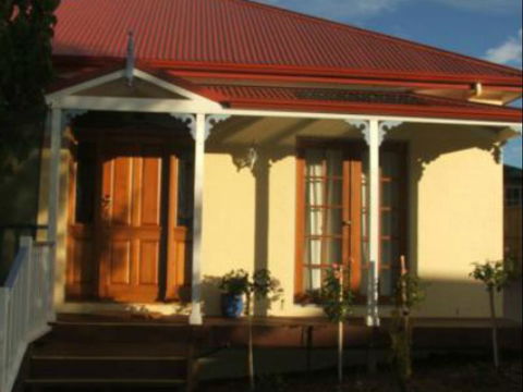 Quayside Cottages - QLD Tourism 5