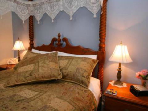 Quayside Cottages - QLD Tourism 6