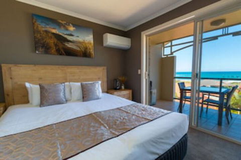 Beach Haven Executive Apartments - Queensland Tourism 0