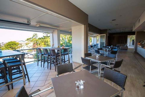 Beach Haven Executive Apartments - Queensland Tourism 1