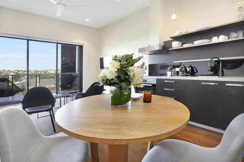 Devlin Apartments - Queensland Tourism 6