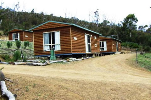 Hobart Bush Cabins - Queensland Tourism 7