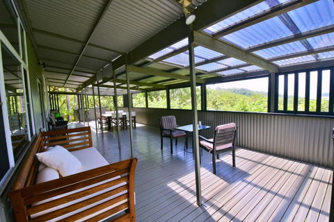Cow Bay Hilltop Escape - Queensland Tourism 5
