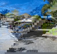 Cairns City Garden Apartment - QLD Tourism