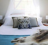 Wines for Joanie Cottage - QLD Tourism