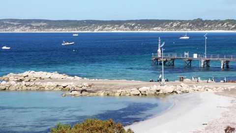 Elanora Tranquility At Emu Bay - Queensland Tourism 2