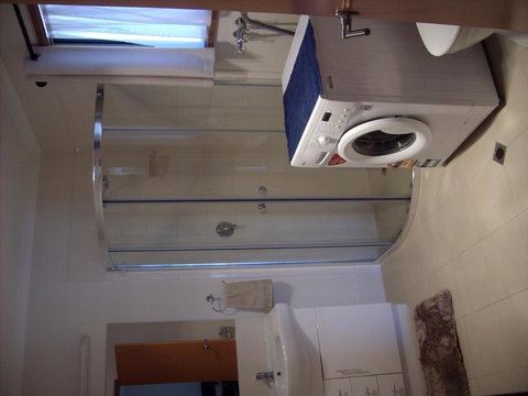 Jackos Holiday Cabins - QLD Tourism 5