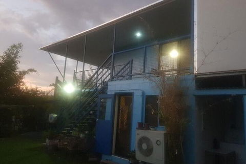 Micks Accommodation Club - Queensland Tourism 6