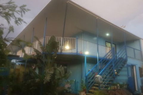 Micks Accommodation Club - Queensland Tourism 0