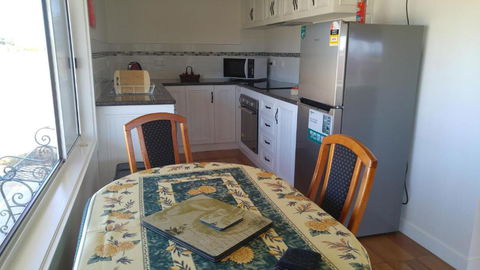 Little Sunnyside Accommodation - QLD Tourism 3