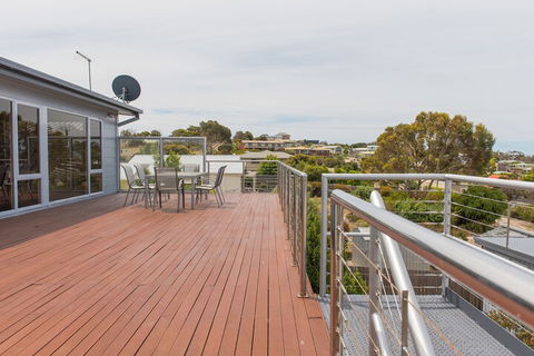 Bridport Holiday House - QLD Tourism 3