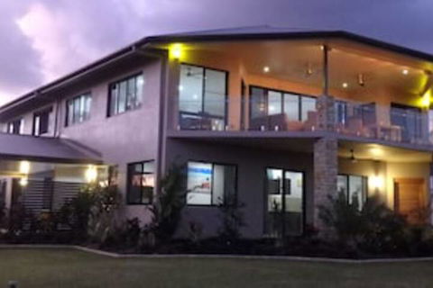 Nautilus Apartments - Queensland Tourism 0