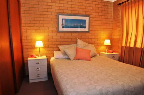 Unit 1 Countess Court - QLD Tourism 4