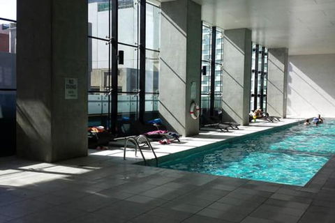 C3CBD Melbourne Apartment - Queensland Tourism 1