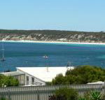 Fareview Beach House - Queensland Tourism