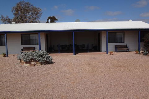 Windana Cottages - QLD Tourism 5