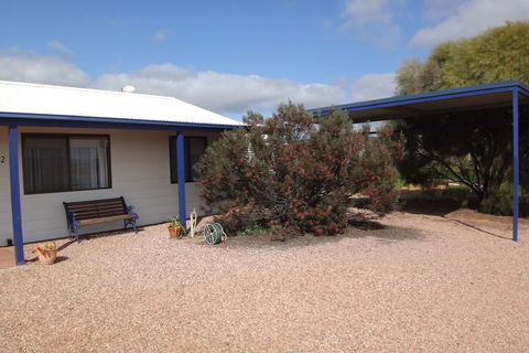 Windana Cottages - QLD Tourism 7