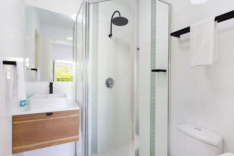 Rimini Holiday Apartments - QLD Tourism 4