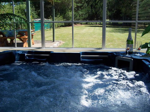 Sunburst Retreat - Queensland Tourism 4