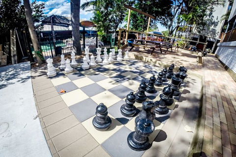 Somewhere To Stay Backpackers - Queensland Tourism 7