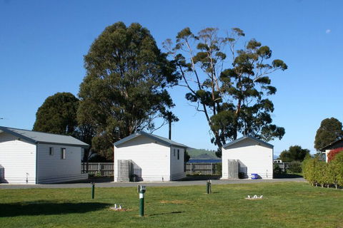 Snug Beach Cabin And Caravan Park - Queensland Tourism 3