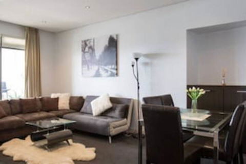 Harbour Town Apartment - Queensland Tourism 0