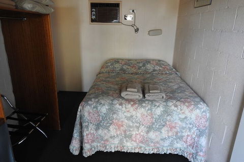Copper City Motel - Queensland Tourism 7