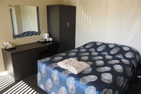 Copper City Motel - Queensland Tourism 0