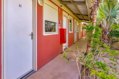 Econo Lodge Karratha - QLD Tourism 4