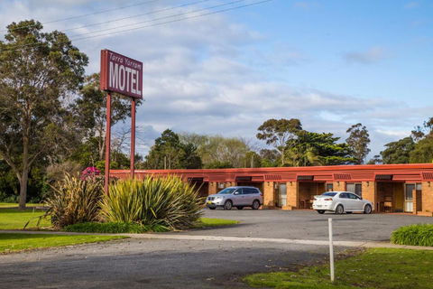 Tarra Motel - Queensland Tourism 3